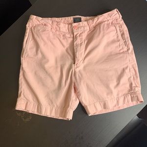 J. Crew men’s size 32 7’ pink Stanton short worn